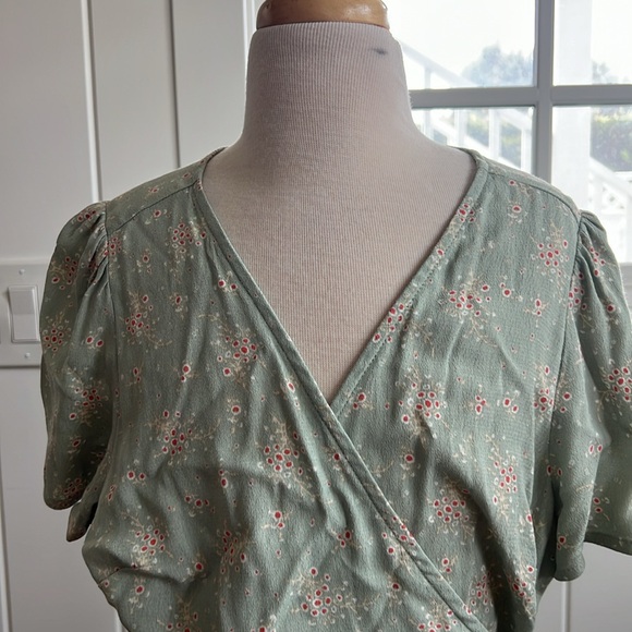 Gap floral wrap dress - Picture 2 of 7